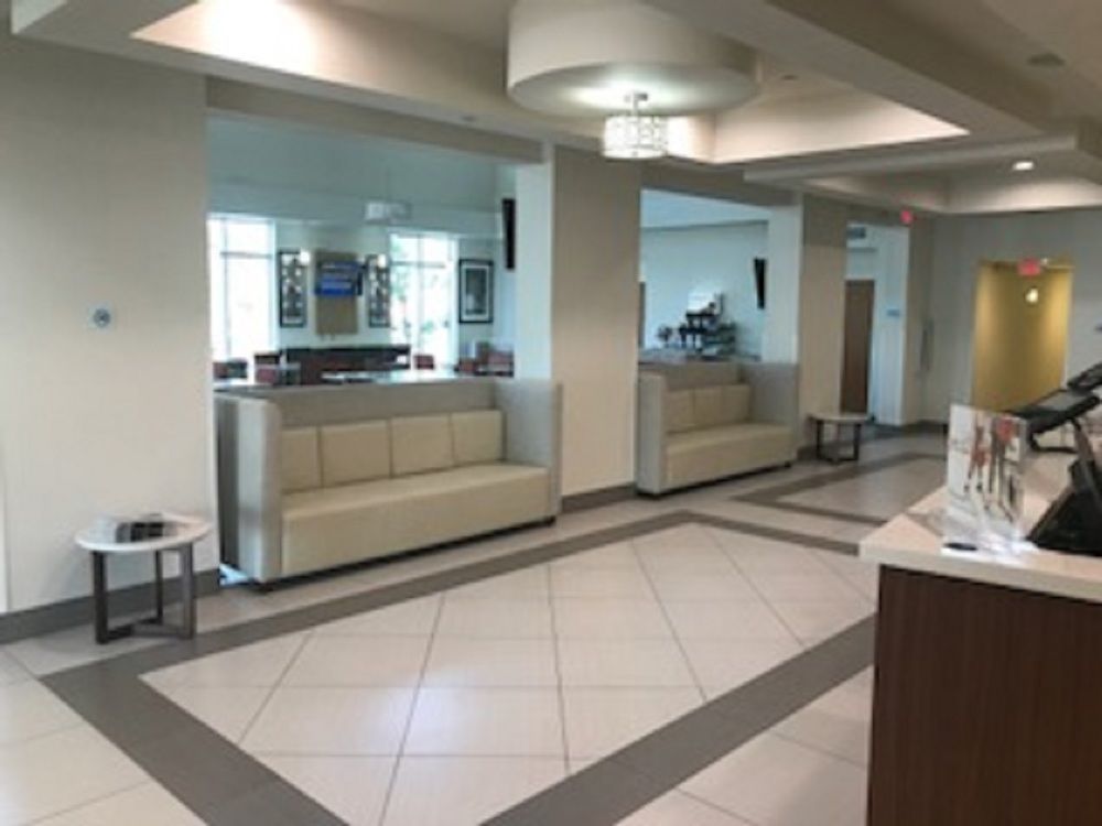 东博茵顿沙滩智选假日酒店 波因顿海滩 外观 照片